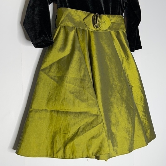 VINTAGE Black Velvet Olive Green Holiday Dress - Picture 3 of 5